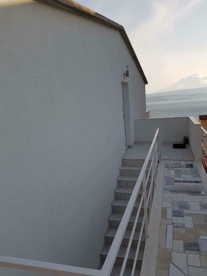 Seaview Nikola *