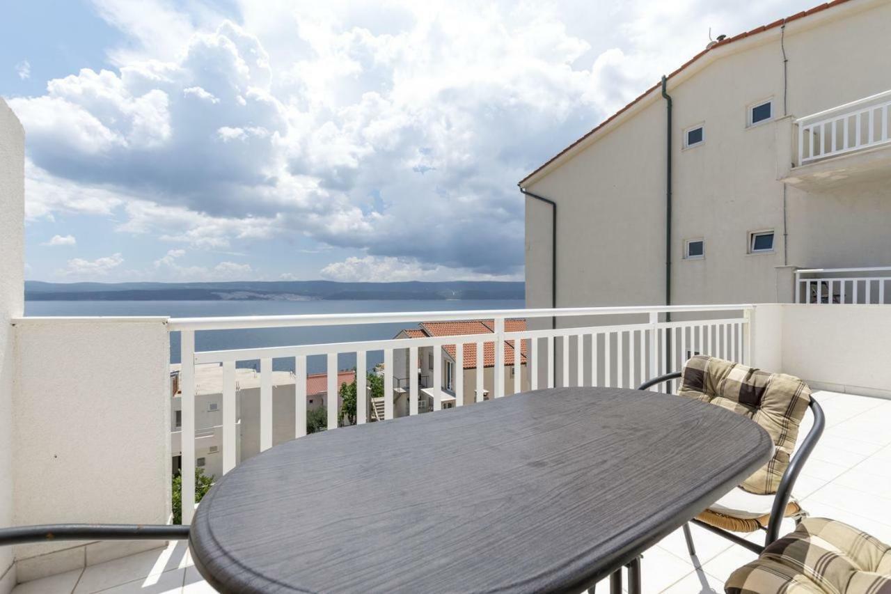 Seaview Nikola